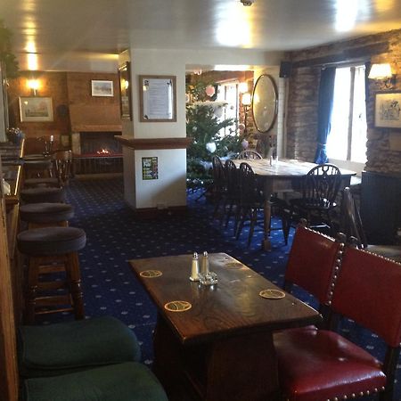 The Jolly Huntsman Hotel Chippenham  Kültér fotó