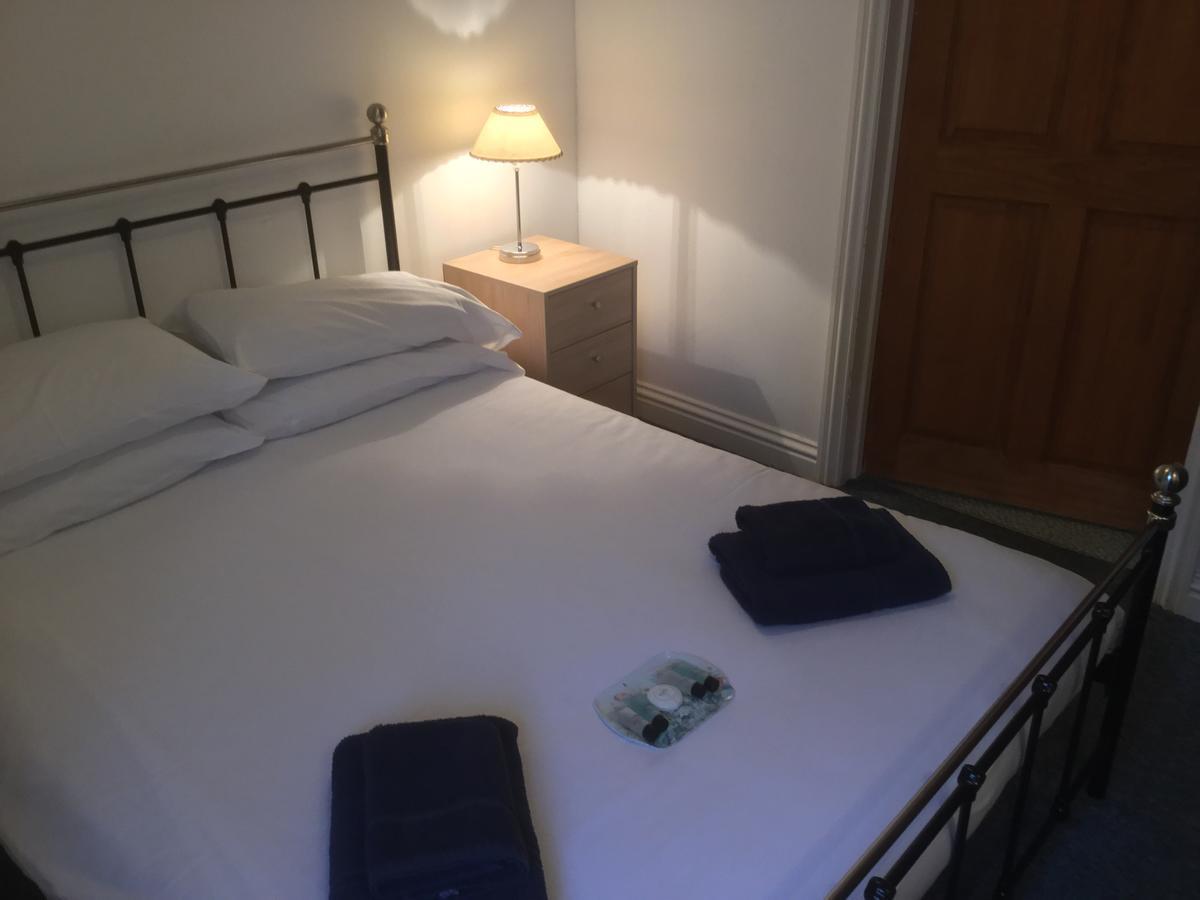 The Jolly Huntsman Hotel Chippenham  Kültér fotó